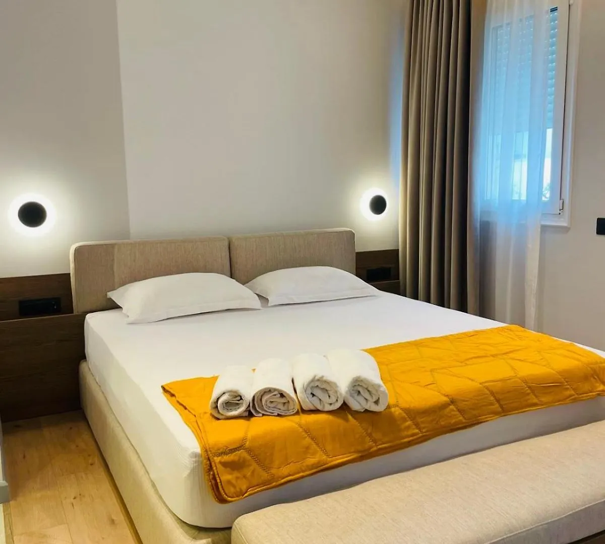 Marina Bay Luxury Apartment Vlora 0*, Vlorë